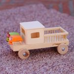 Camión molón - faros naranja y verde