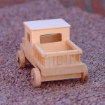 Camión molón - faros naranja y verde