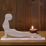 Postura de yoga «El perro boca arriba»