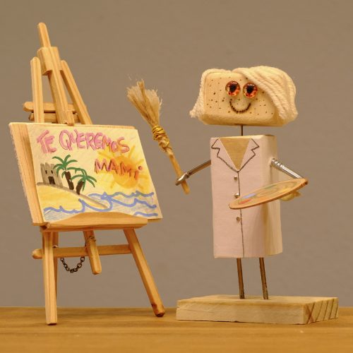 Un regalo para un pintor que se puede personalizar con su pelo, ojos y una imagen en su caballete.