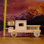 Camión molón - faros fucsia