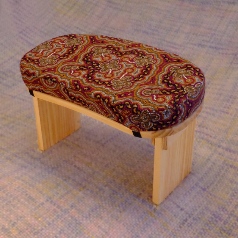 Banco de meditación plegable, con cojín