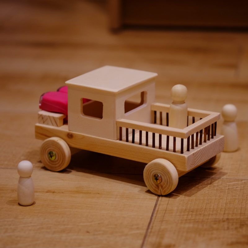 Camión molón - faros fucsia