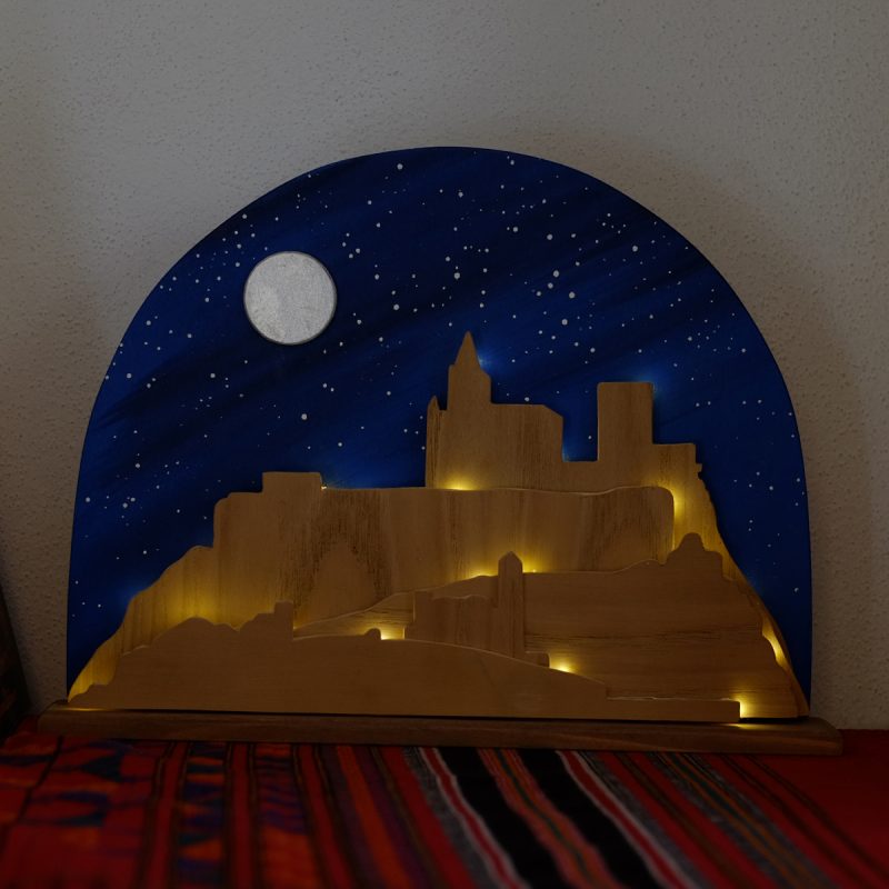 Cuadro de madera artesanal iluminado de Alcalá la Real.