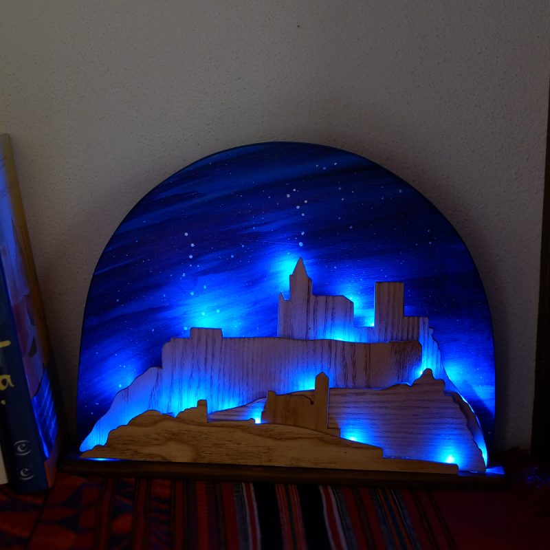 Cuadro de Alcalá la Real, Jaén: iluminado con luces LED azules. Modelo "Osa Mayor"